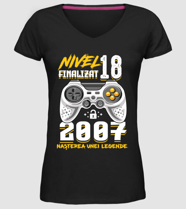 Nivel Finalizat 18 model negru pe tricou