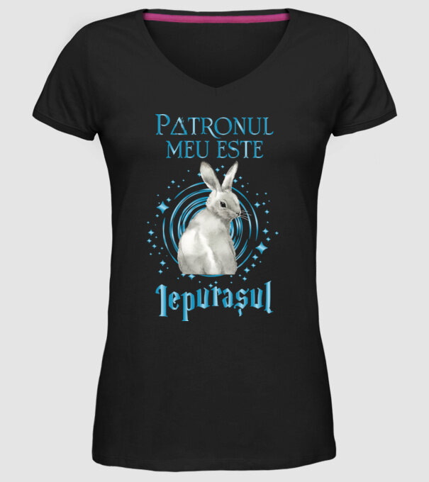 Patronul meu este IEPURAȘUL model negru pe tricou