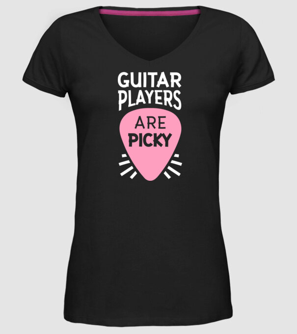 Picky model negru pe tricou