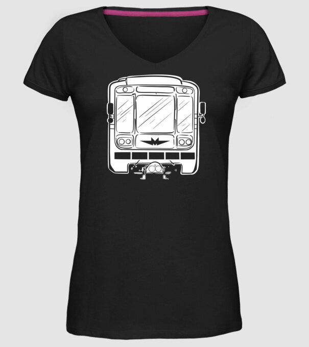 Trenuri model negru pe tricou