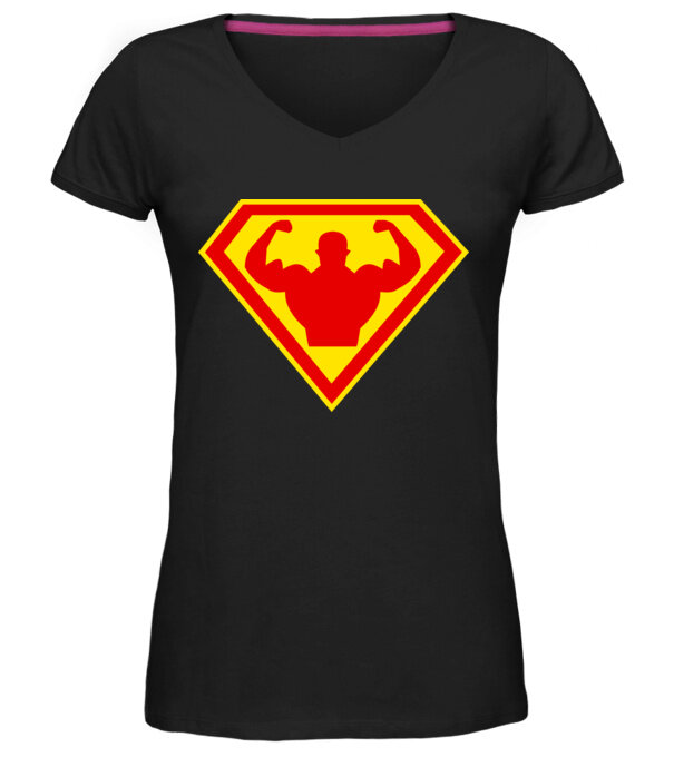  model  pe tricou
