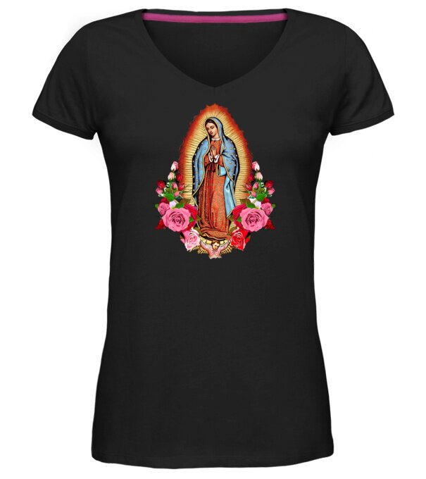  model  pe tricou