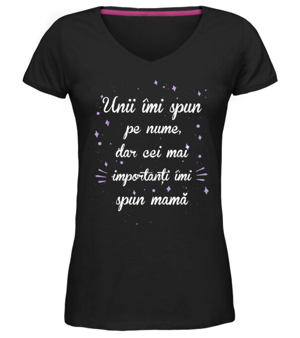 model  pe tricou
