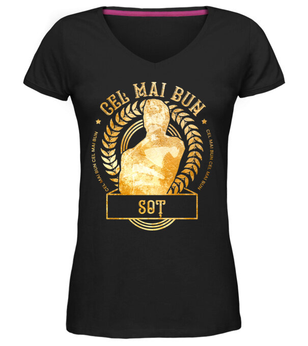  model  pe tricou