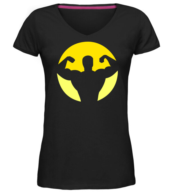 model  pe tricou