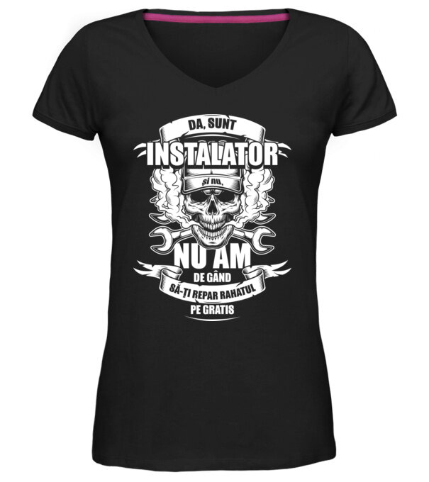  model  pe tricou