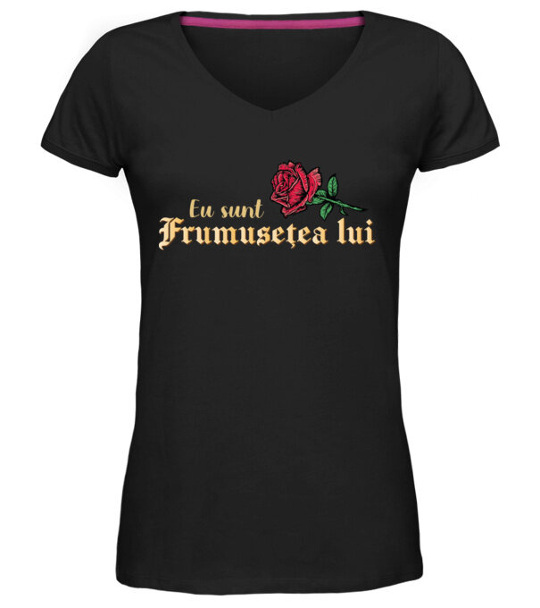  model  pe tricou