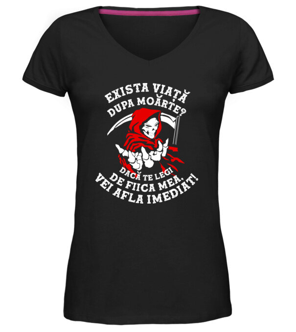  model  pe tricou