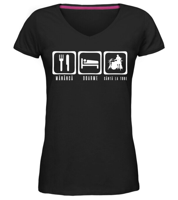 model  pe tricou
