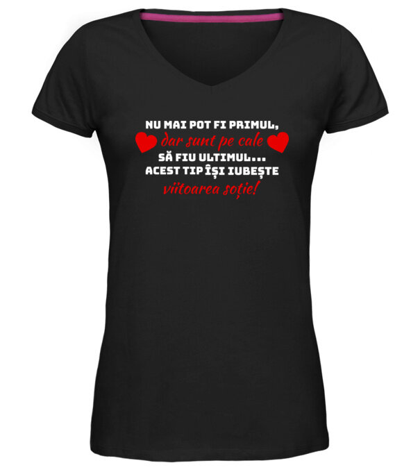  model  pe tricou