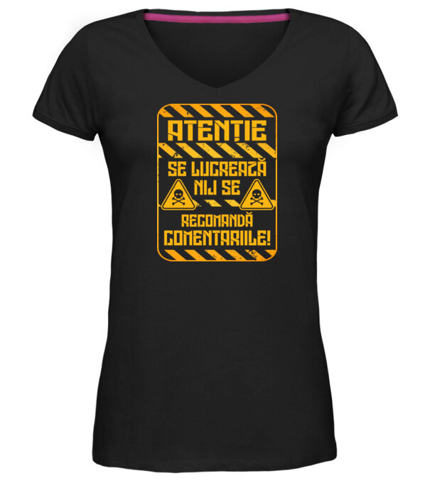 model  pe tricou