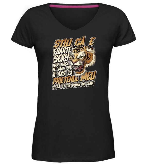  model  pe tricou
