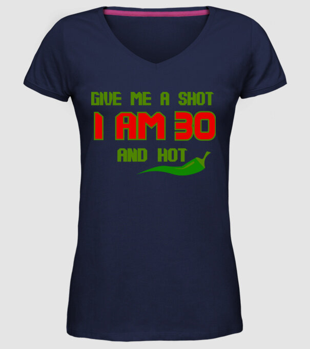 Give me a shot - 30 model albastru închis pe tricou