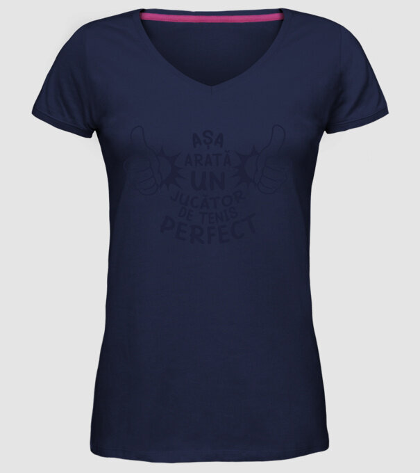 Așa arată un JUCĂTOR DE TENIS perfect model albastru închis pe tricou