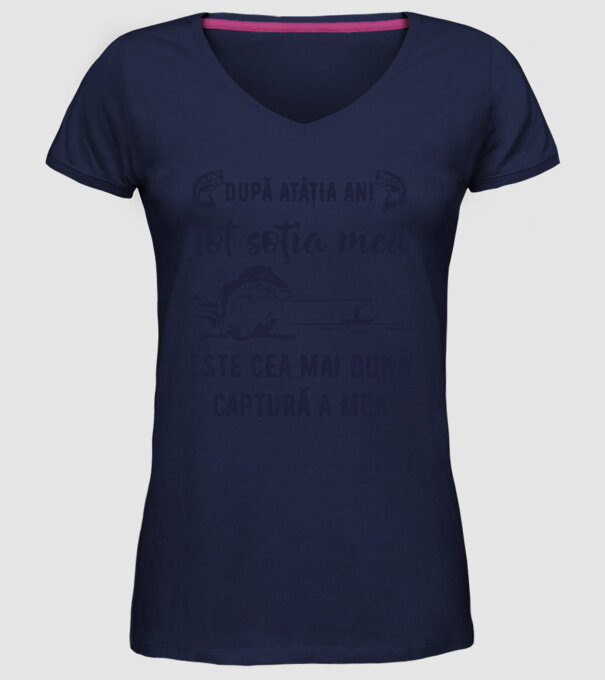după atâția ani, tot soția mea este cea mai bună captură a mea model albastru închis pe tricou