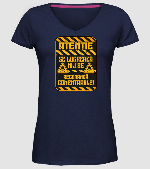 Nu se recomandă comentariile D9233657 model albastru închis pe tricou