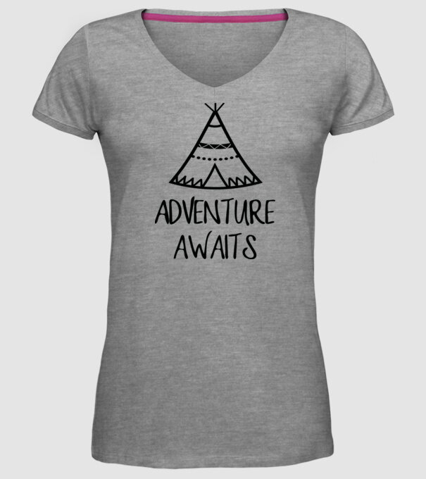Advanture awaits model gri pe tricou