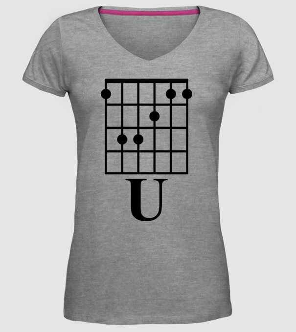 U Chord model gri pe tricou