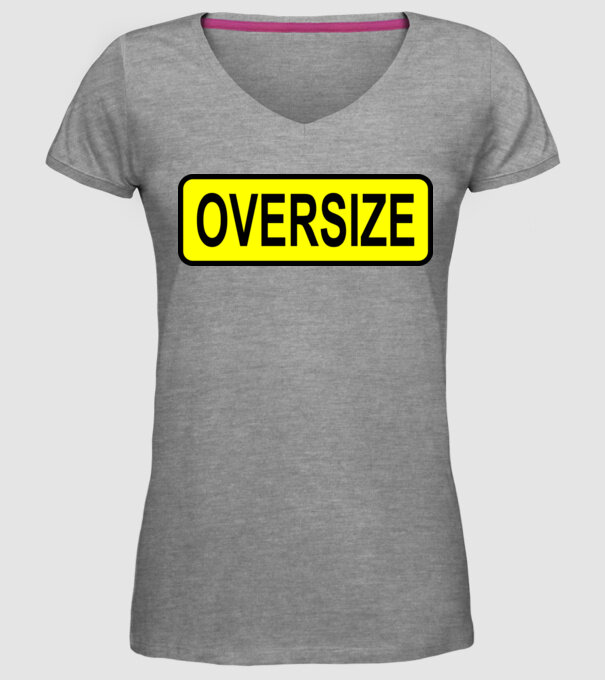 Oversize model gri pe tricou