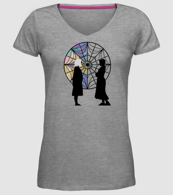 Wednesday and Enid model gri pe tricou