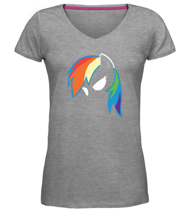  model  pe tricou