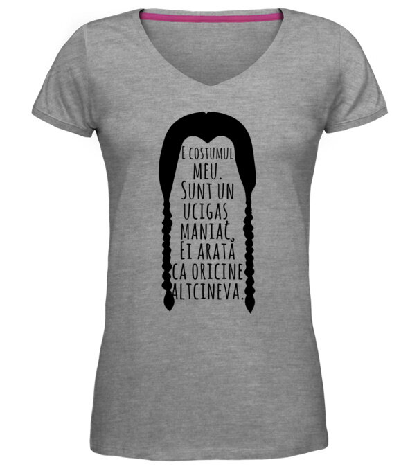  model  pe tricou