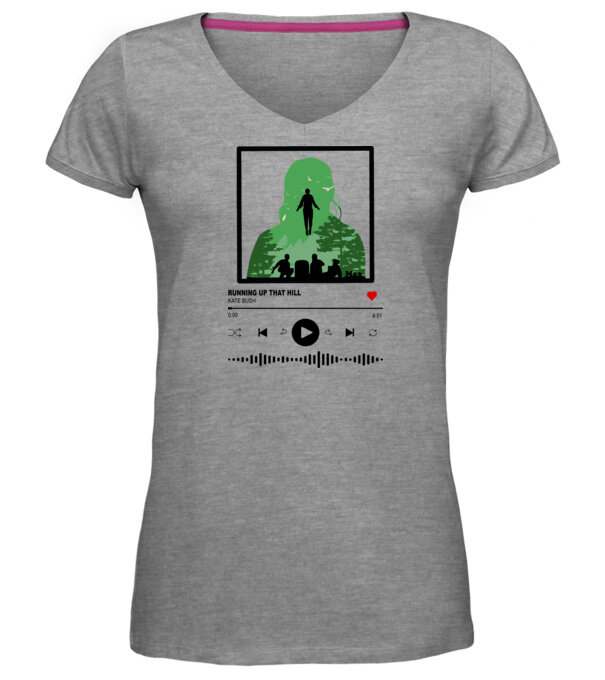  model  pe tricou