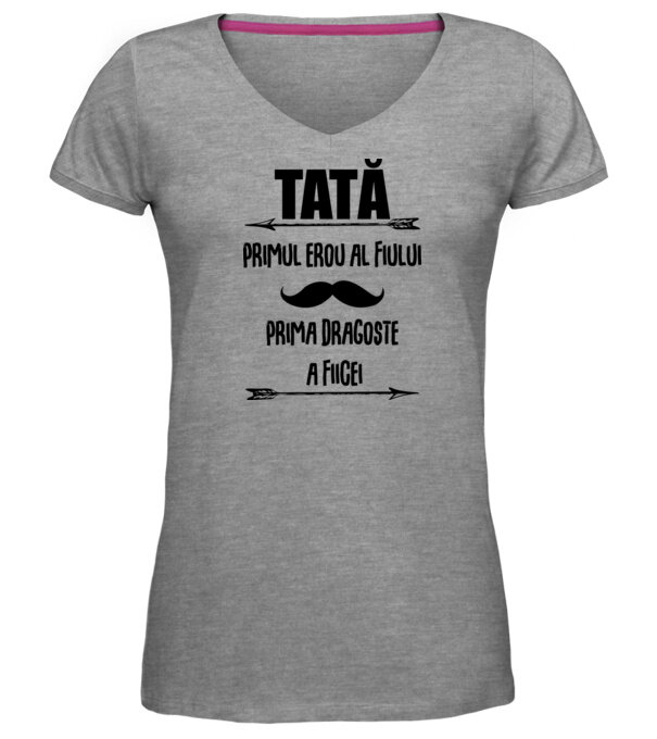  model  pe tricou