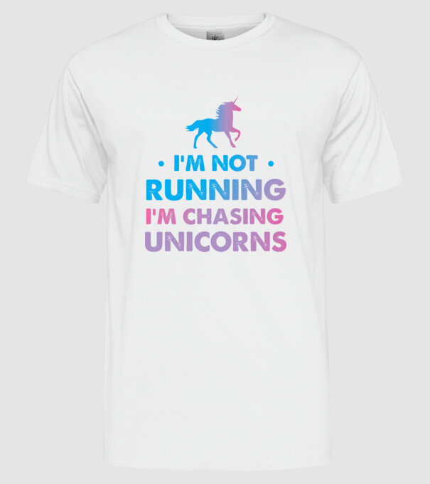 Unicorn Alergare model alb pe tricou