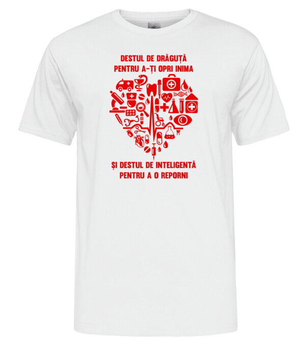  model  pe tricou