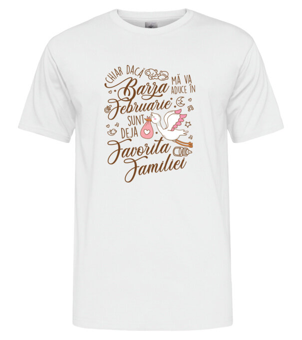  model  pe tricou