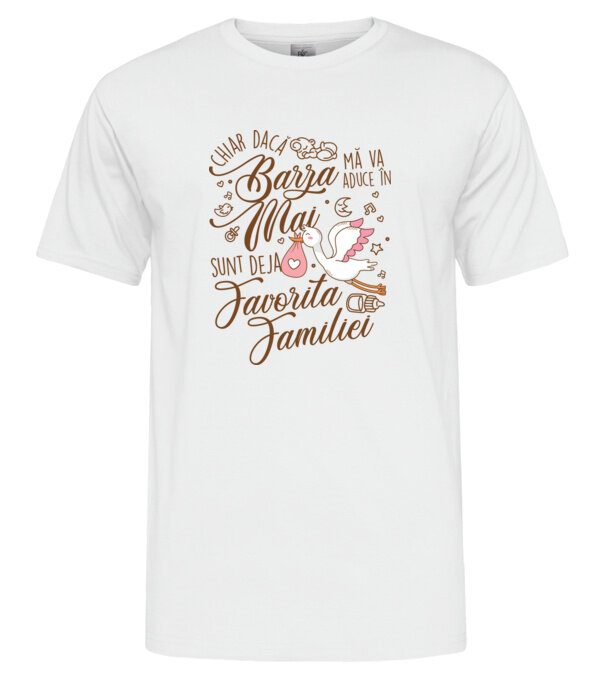  model  pe tricou