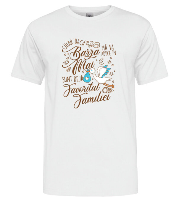  model  pe tricou
