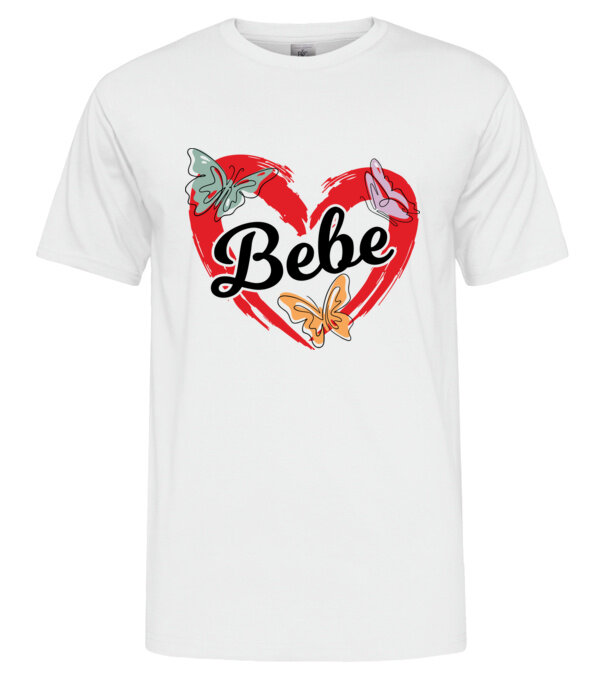  model  pe tricou
