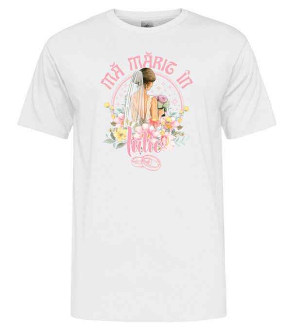  model  pe tricou