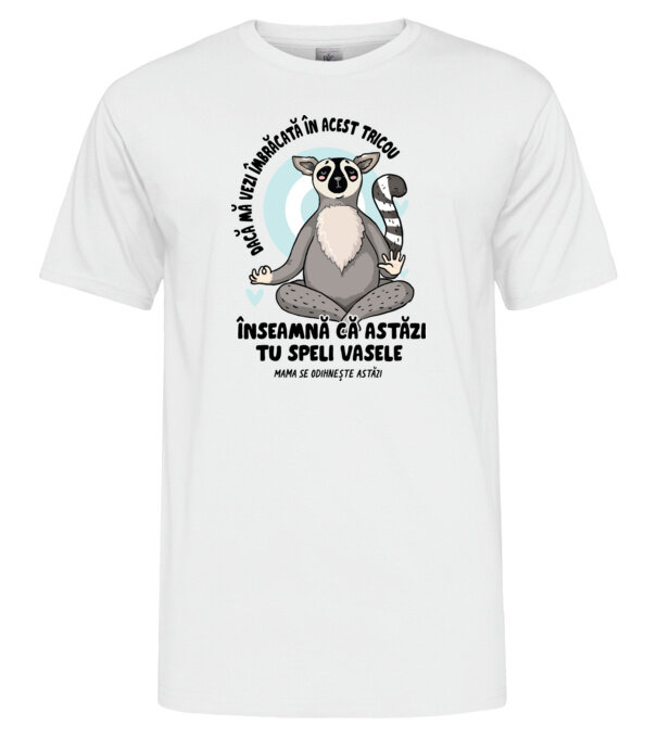  model  pe tricou