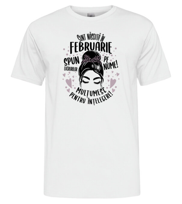  model  pe tricou