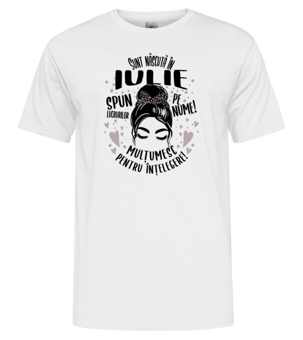  model  pe tricou