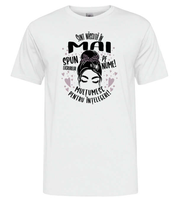  model  pe tricou