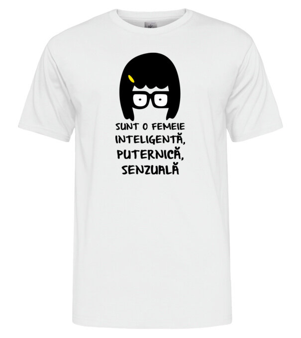  model  pe tricou