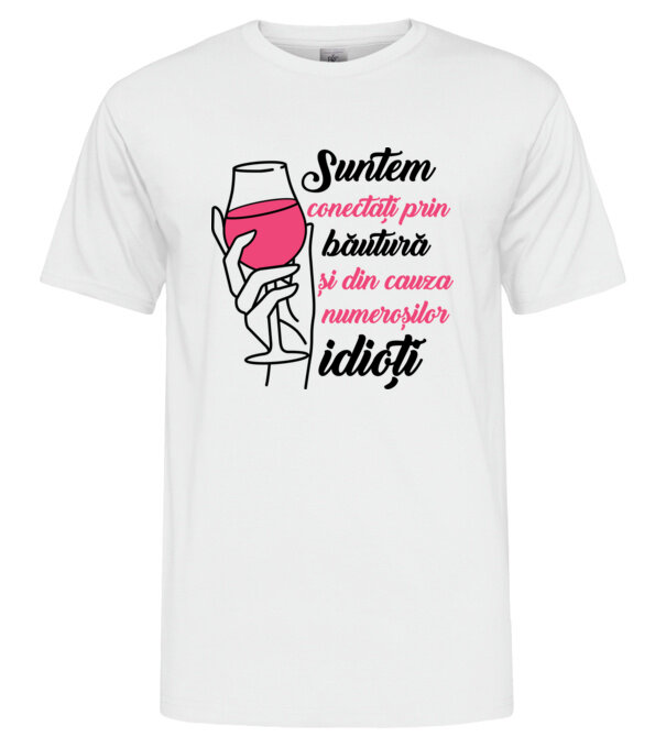  model  pe tricou