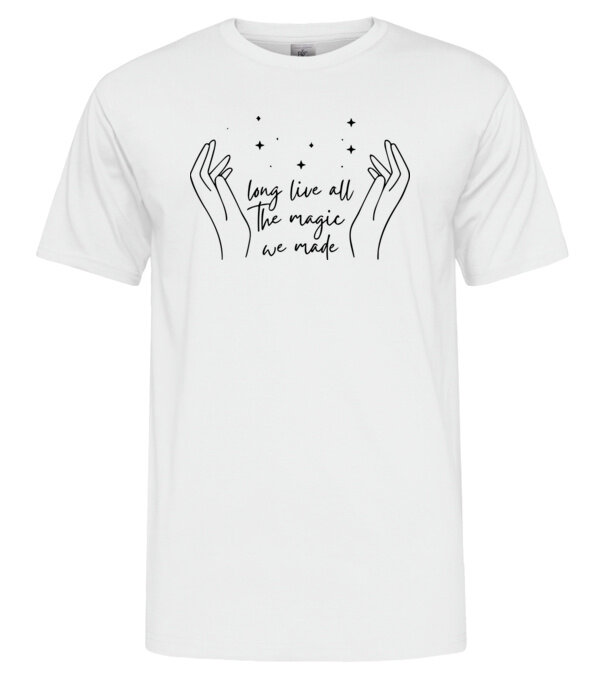  model  pe tricou