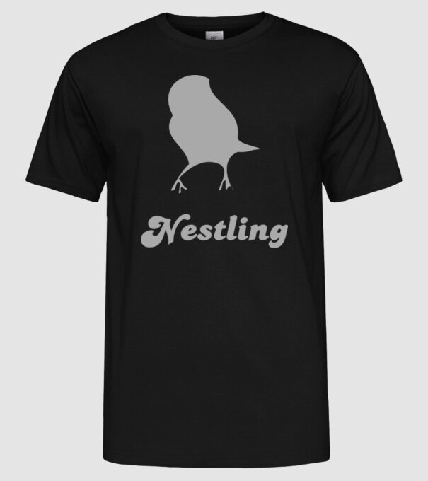 Nestling model negru pe tricou