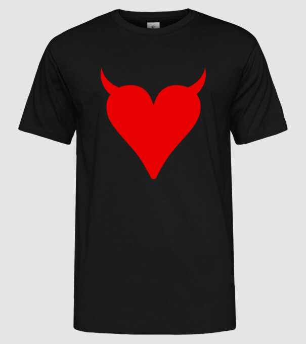 Inimă de diavol model negru pe tricou