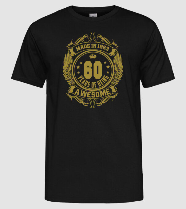 60 years of being awesome winged model negru pe tricou