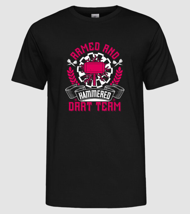 Armed and Hammered dart team model negru pe tricou