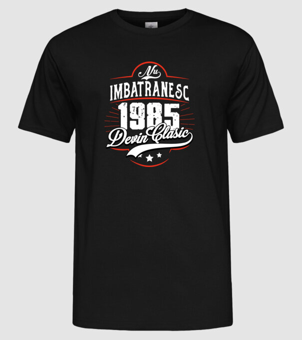 Devin Clasic - 1985 model negru pe tricou