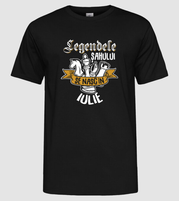 Legendele șahului se nasc în iulie model negru pe tricou