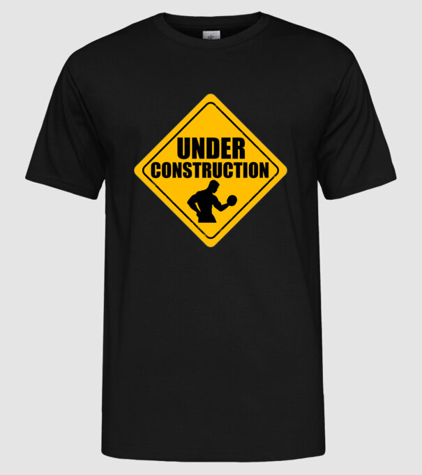 Under Construction model negru pe tricou