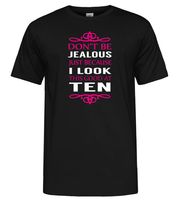  model  pe tricou